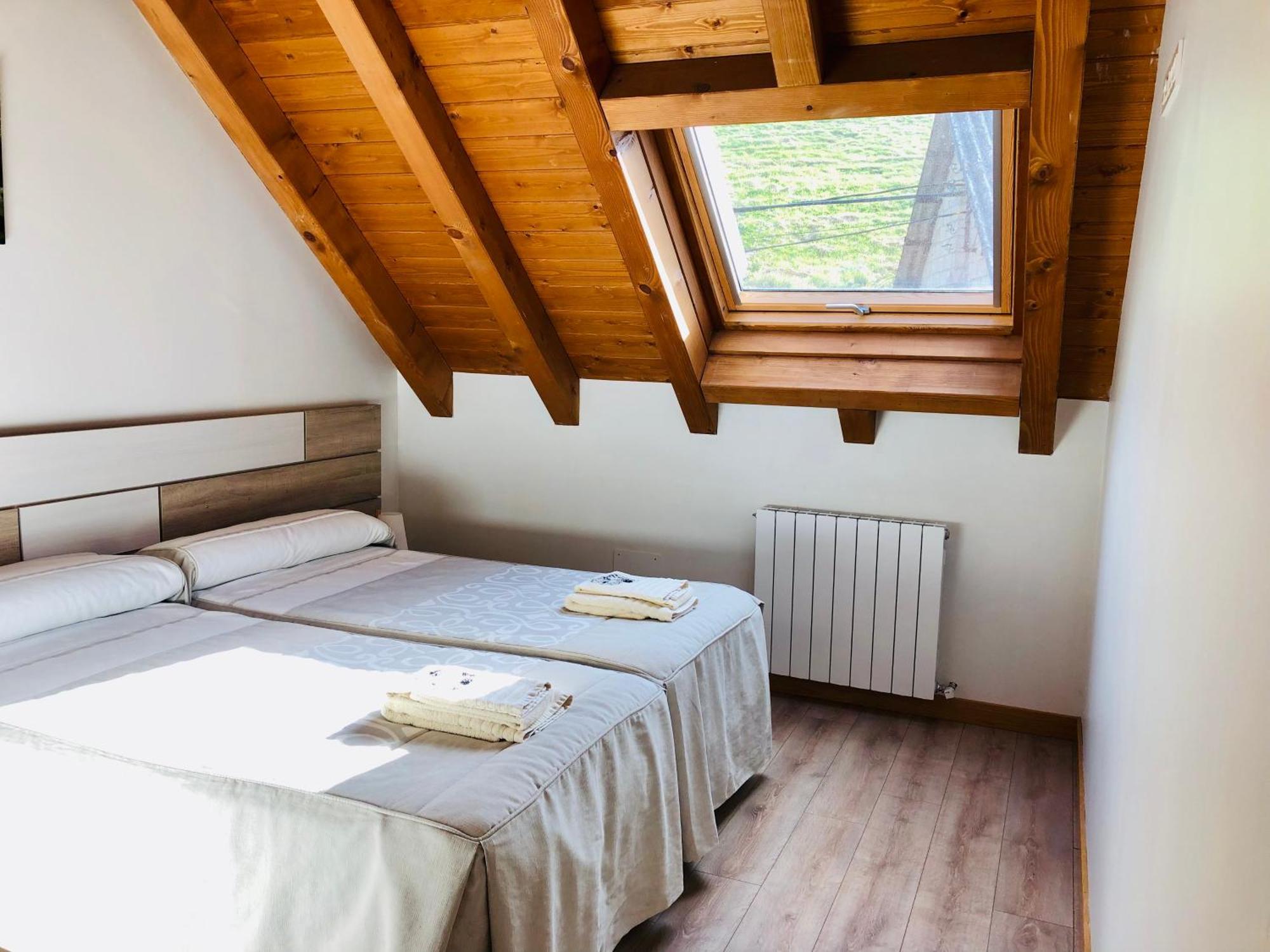 Apartamentos Zabalarena Basoa Orbaiceta Buitenkant foto